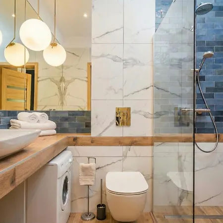 Golden River - Homfi Collection Wroclaw