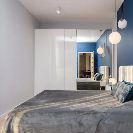 Golden River Ac - Homfi Collection Apartment Breslau